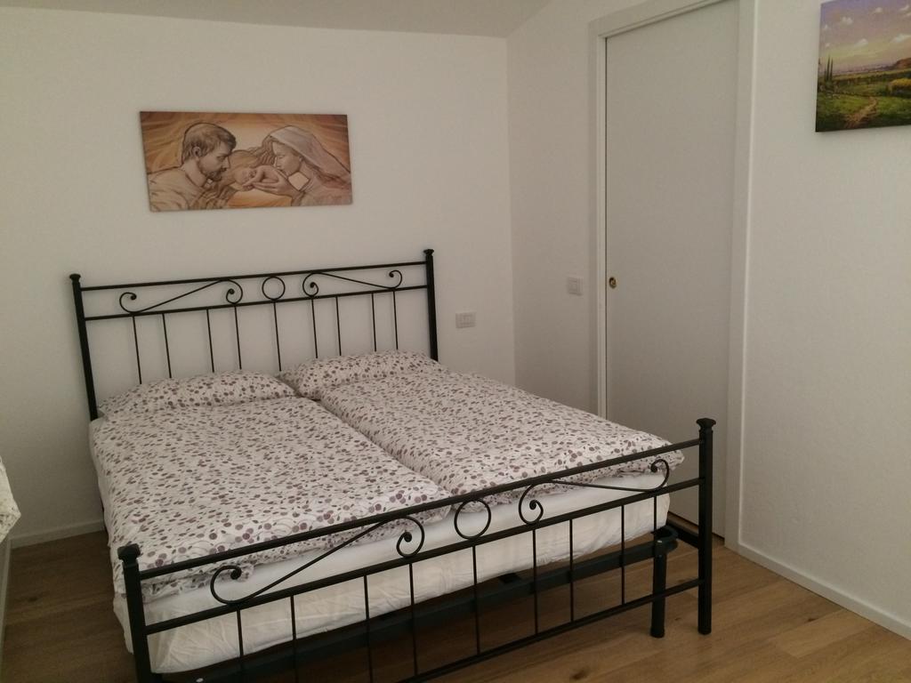 Ferienwohnung Casina Rosa Certaldo Zimmer foto